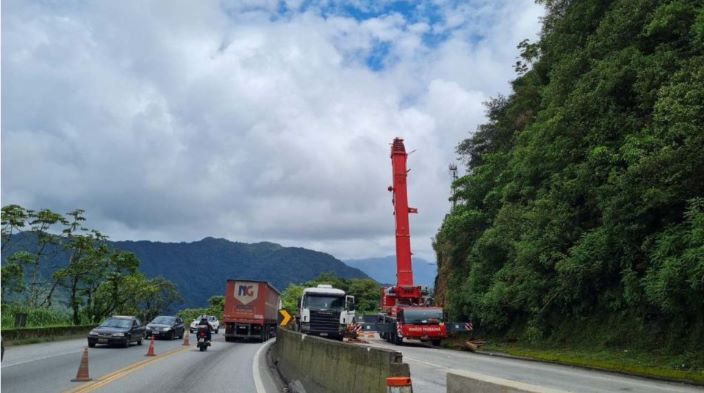 Serviço de contenção de encostas na BR-277 em Morretes começa nesta segunda